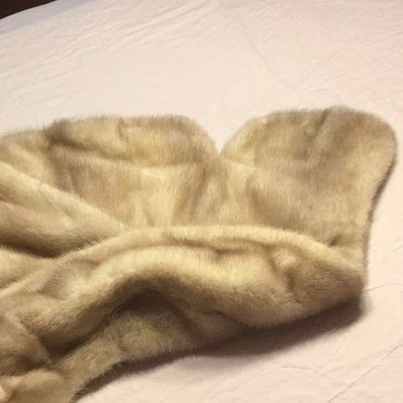 Custom Fur Stole - Picture 9 of 13